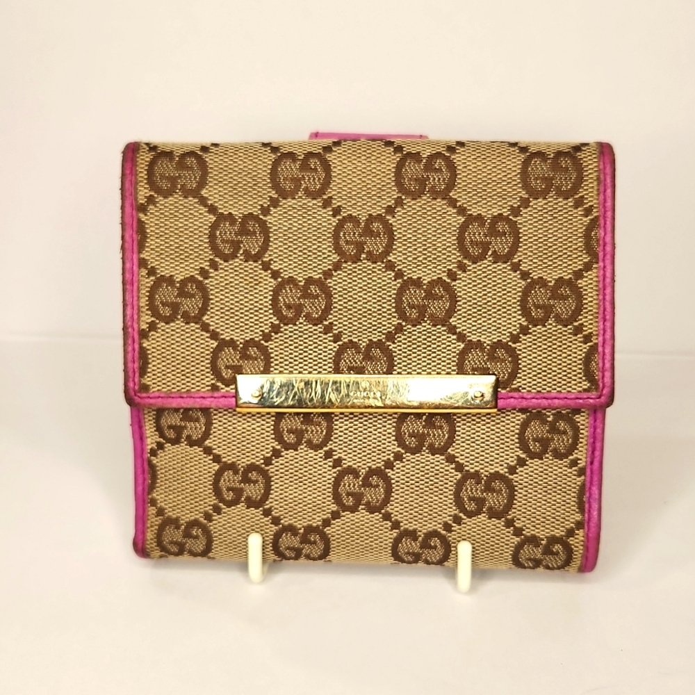 Gucci Beige and Pink Wallet
